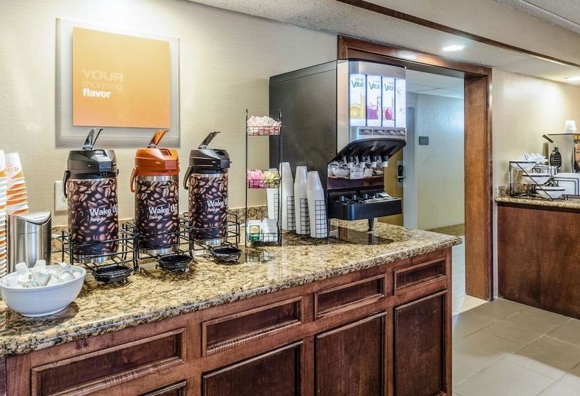 酒店 Comfort Inn & Suites