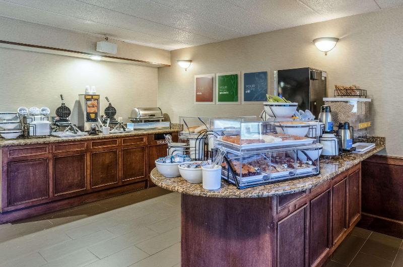 酒店 Comfort Inn & Suites