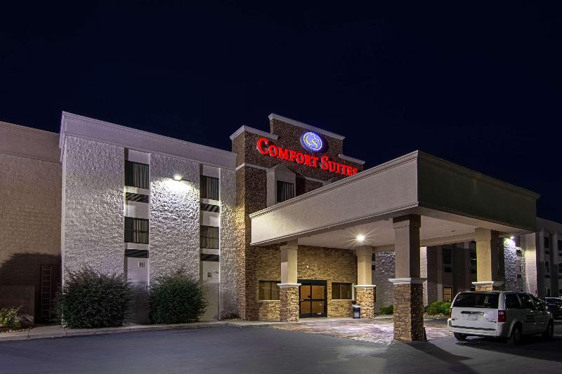 酒店 Comfort Suites Knoxville Airport