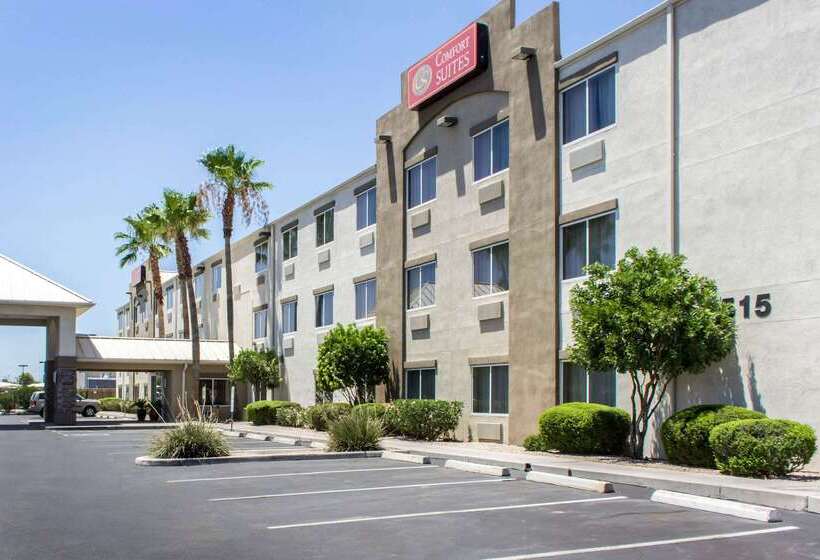 هتل Comfort Suites At Tucson Mall