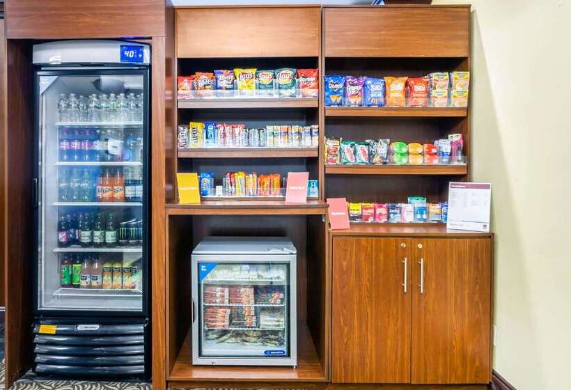 فندق Comfort Suites At Woodbridge