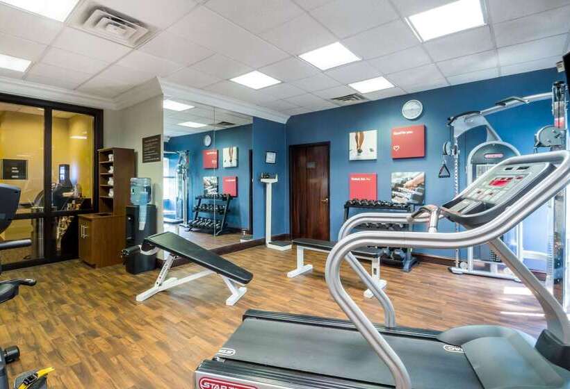 فندق Comfort Suites At Woodbridge