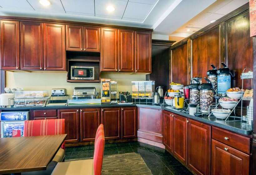 فندق Comfort Suites At Woodbridge