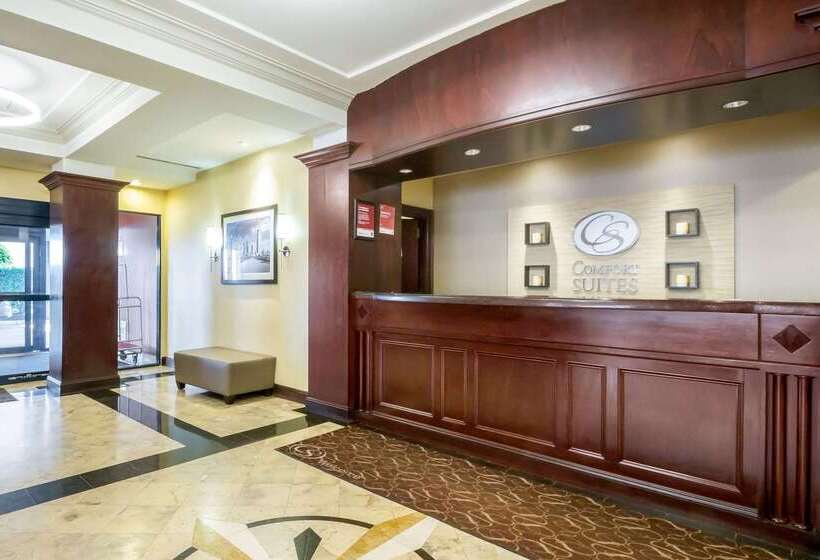 فندق Comfort Suites At Woodbridge
