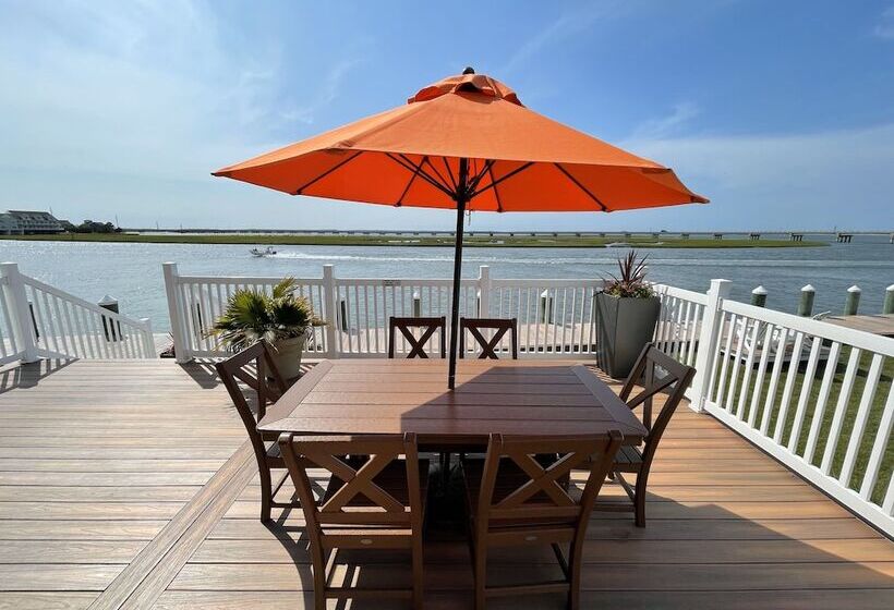 فندق Comfort Suites Chincoteague Island Bayfront Resort
