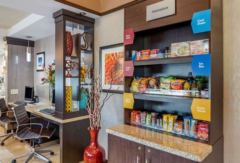 호텔 Comfort Suites Columbus West Hilliard