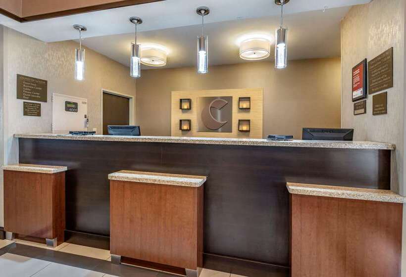 호텔 Comfort Suites Columbus West Hilliard