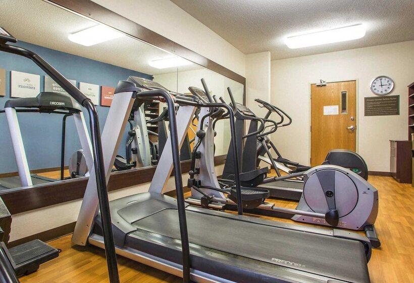 호텔 Comfort Suites Columbus West Hilliard