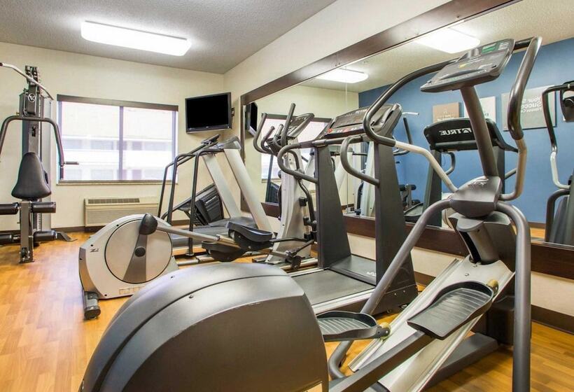 호텔 Comfort Suites Columbus West Hilliard