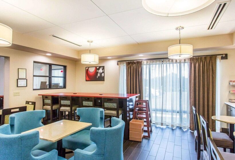 בית מלון כפרי Comfort Suites Cookeville