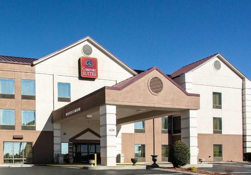 בית מלון כפרי Comfort Suites Cookeville
