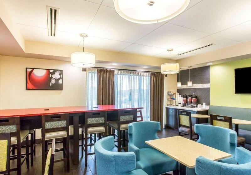 בית מלון כפרי Comfort Suites Cookeville