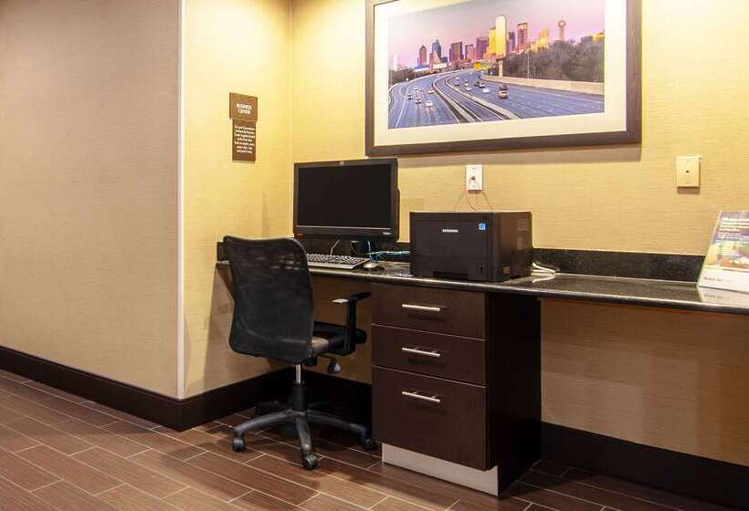 בית מלון כפרי Comfort Suites Nw Dallas Near Love Field
