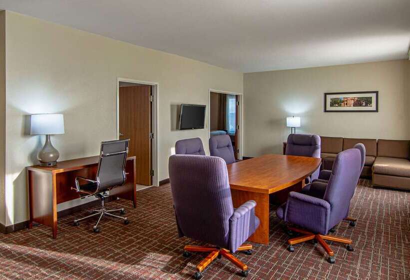 בית מלון כפרי Comfort Suites Nw Dallas Near Love Field