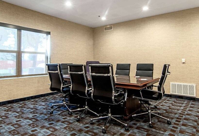 בית מלון כפרי Comfort Suites Nw Dallas Near Love Field