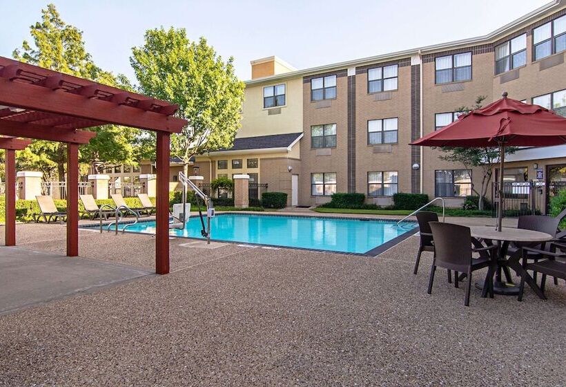 בית מלון כפרי Comfort Suites Nw Dallas Near Love Field