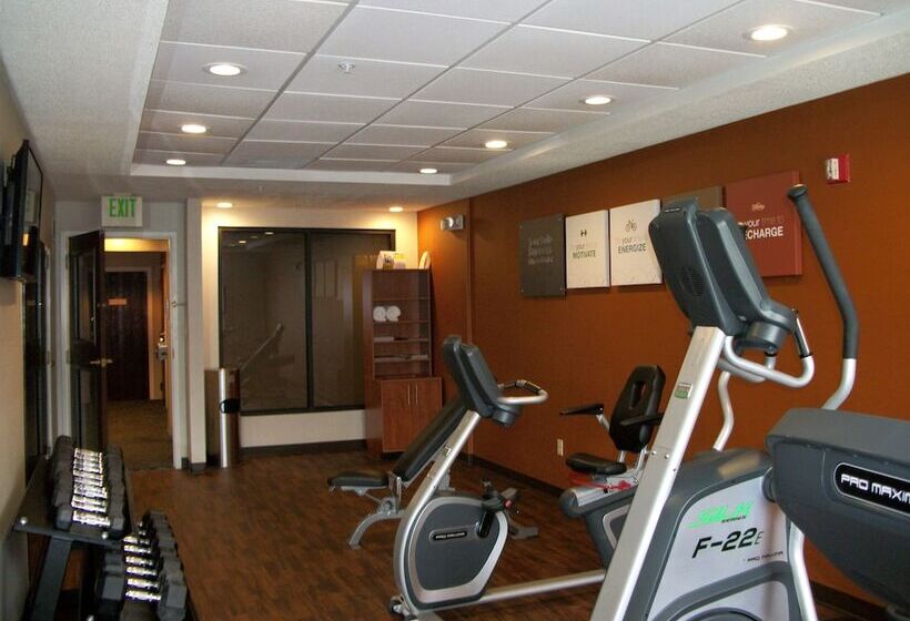 هتل Comfort Suites Dover