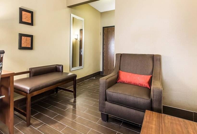 בית מלון כפרי Comfort Suites Effingham