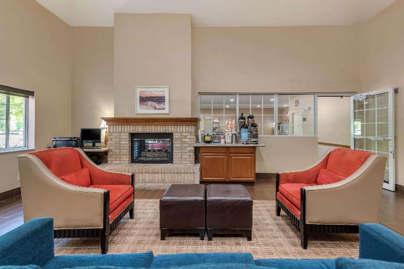 فندق Comfort Suites Fort Collins Near University