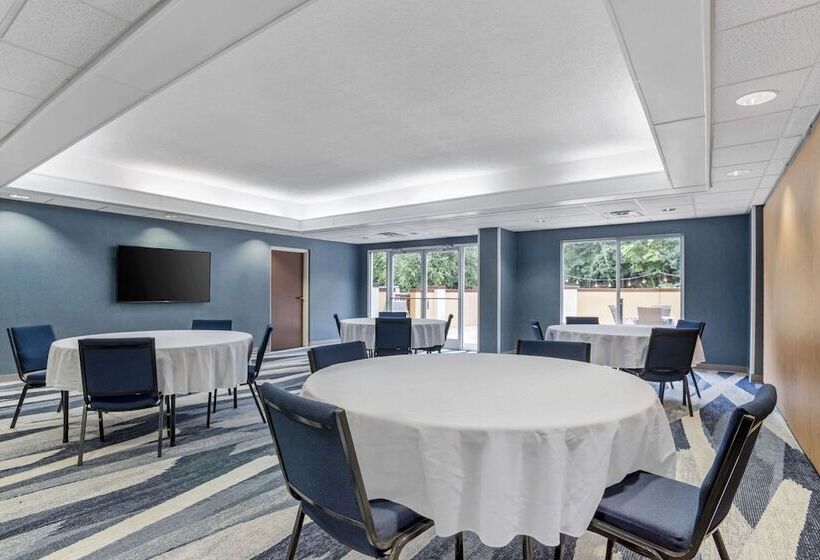 Отель Comfort Suites Gastonia  Charlotte