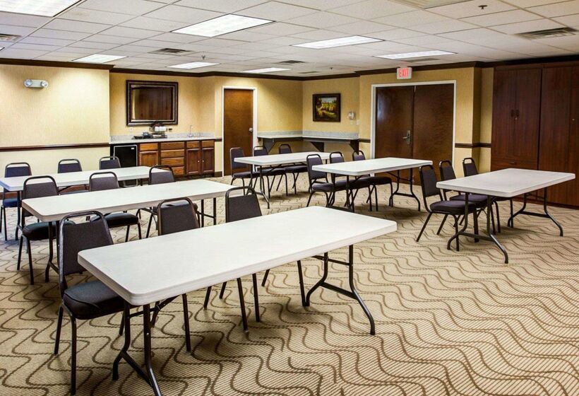 ホテル Comfort Suites Georgetown