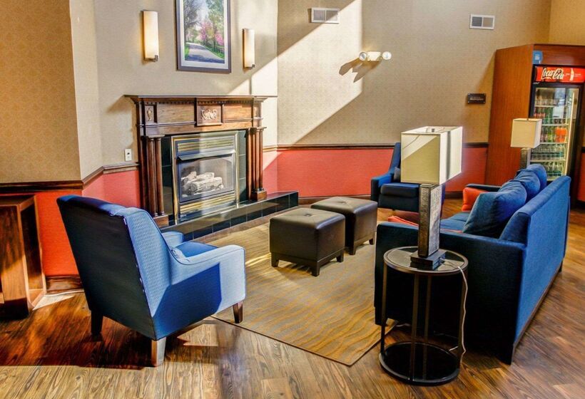 ホテル Comfort Suites Georgetown