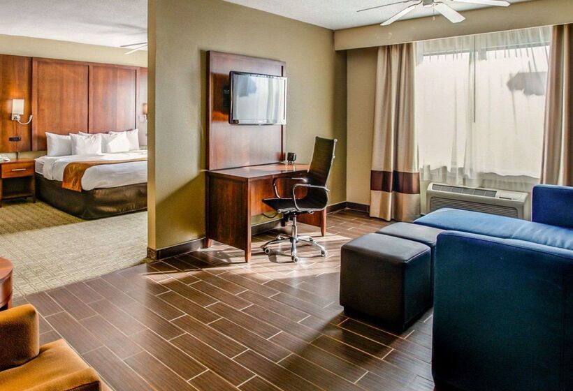 ホテル Comfort Suites Georgetown