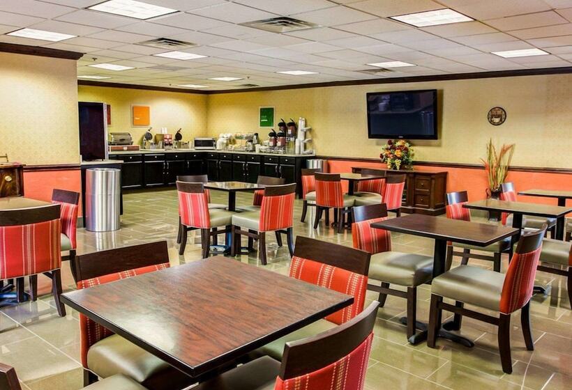 ホテル Comfort Suites Georgetown