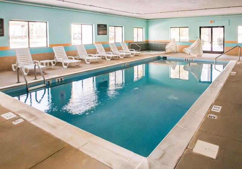 ホテル Comfort Suites Georgetown