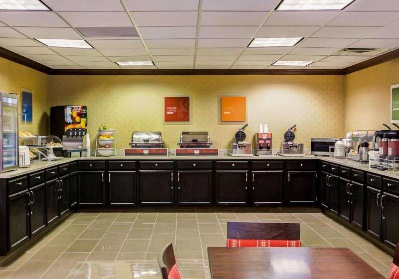 ホテル Comfort Suites Georgetown