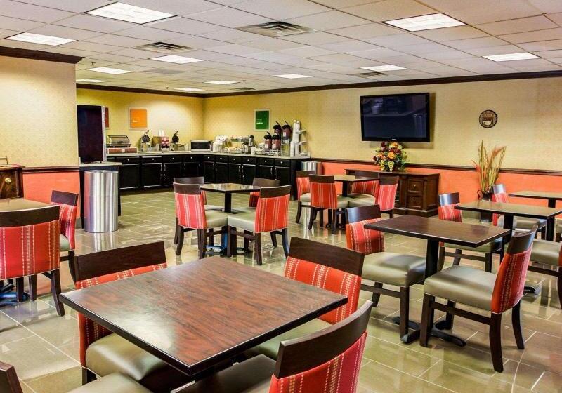 ホテル Comfort Suites Georgetown