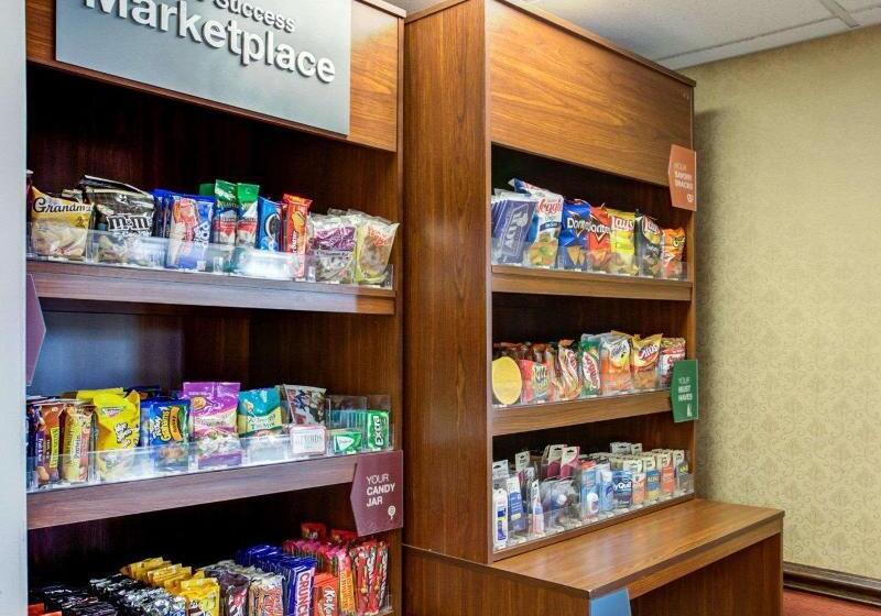 ホテル Comfort Suites Georgetown