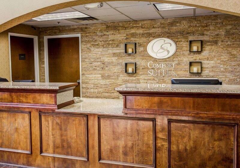 ホテル Comfort Suites Georgetown