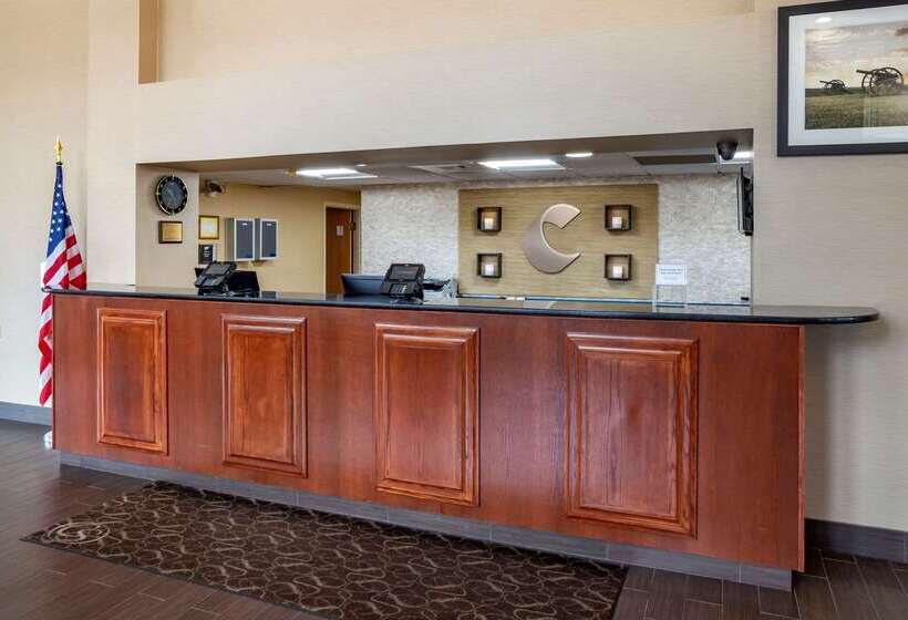 فندق Comfort Suites