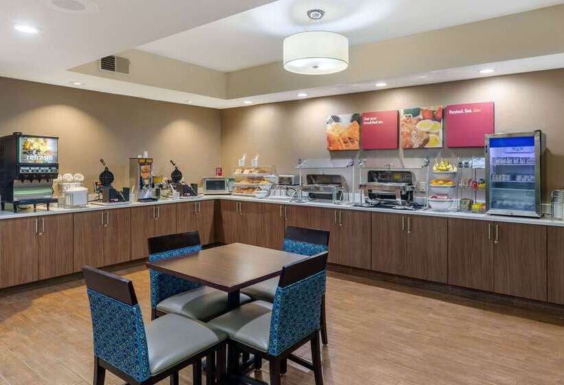فندق Comfort Suites Hanes Mall