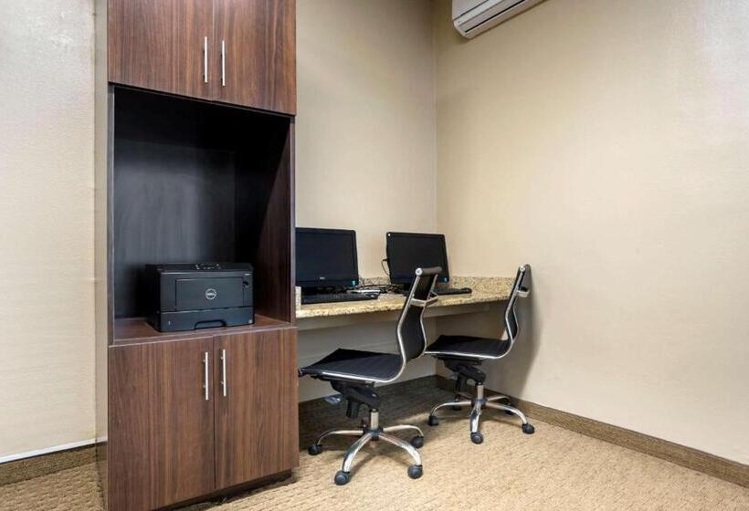 酒店 Comfort Suites Hattiesburg