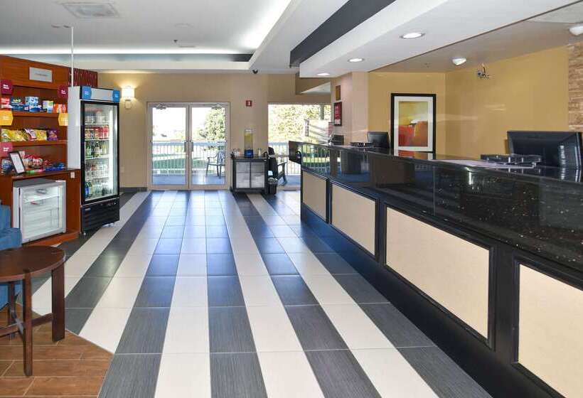 فندق Comfort Suites Inn At Ridgewood Farm