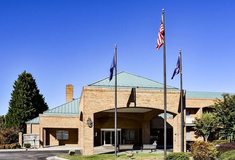 فندق Comfort Suites Inn At Ridgewood Farm