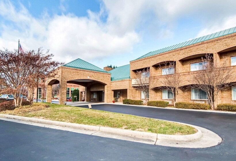 فندق Comfort Suites Inn At Ridgewood Farm