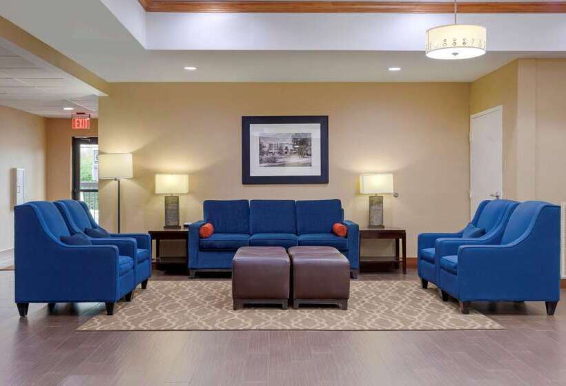 בית מלון כפרי Comfort Suites Johnson City Near University