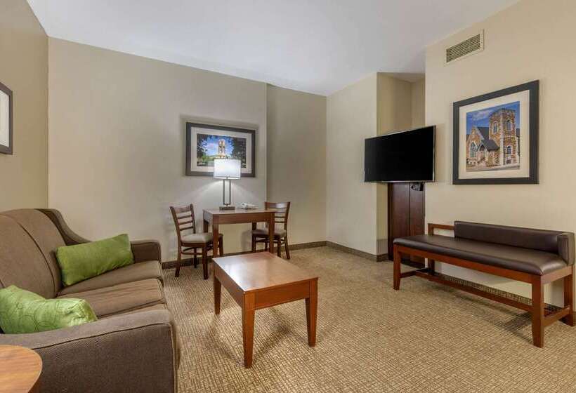 בית מלון כפרי Comfort Suites Johnson City Near University