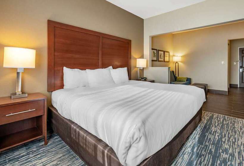 ホテル Comfort Suites Keeneland