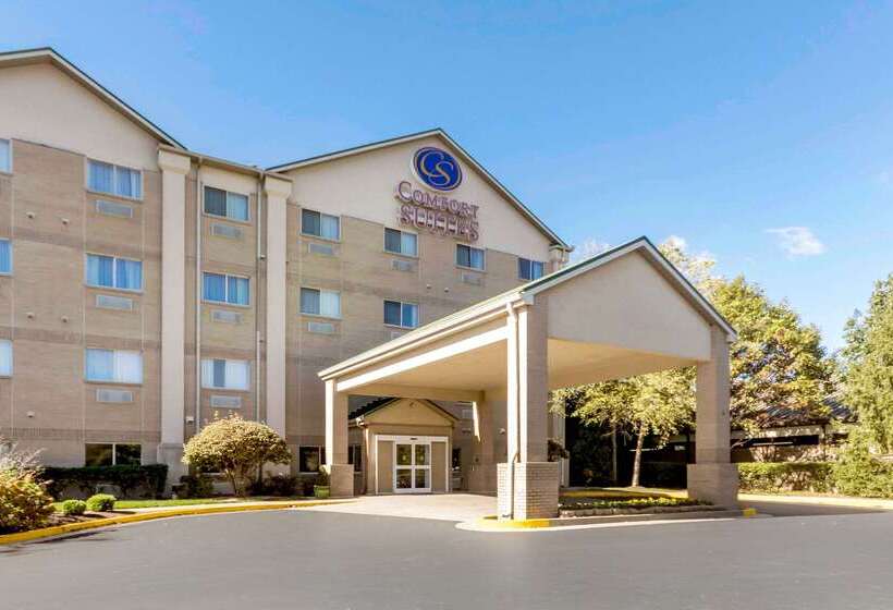 Отель Comfort Suites Keeneland