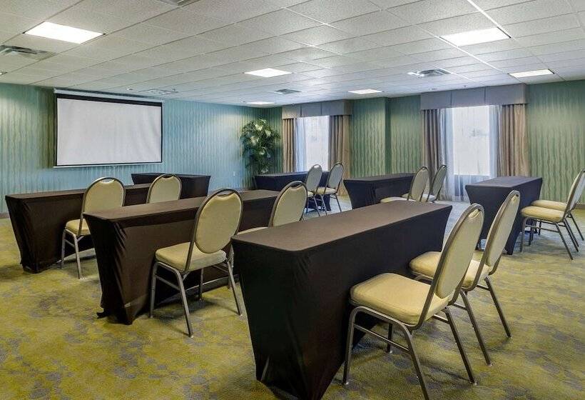 ホテル Comfort Suites Knoxville West Farragut