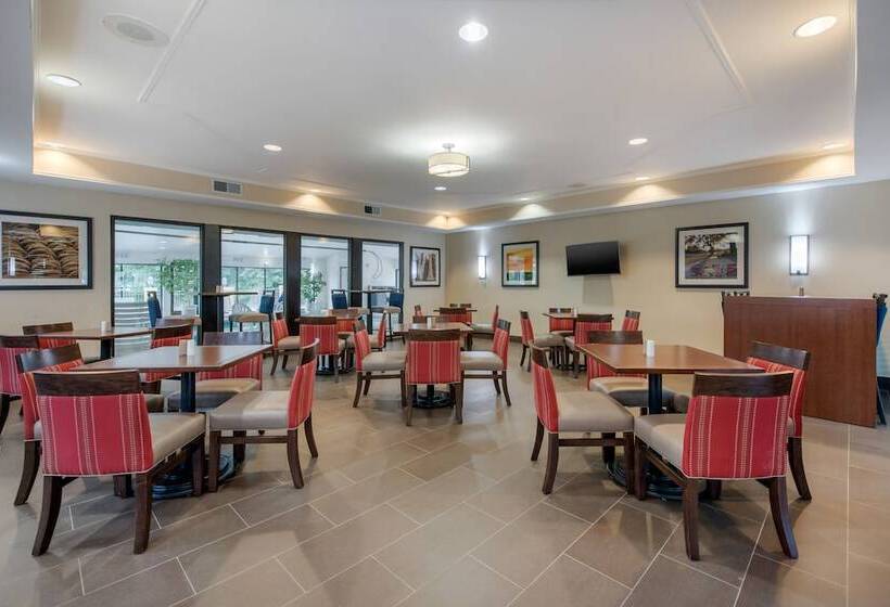 فندق Comfort Suites Lafayette University Area