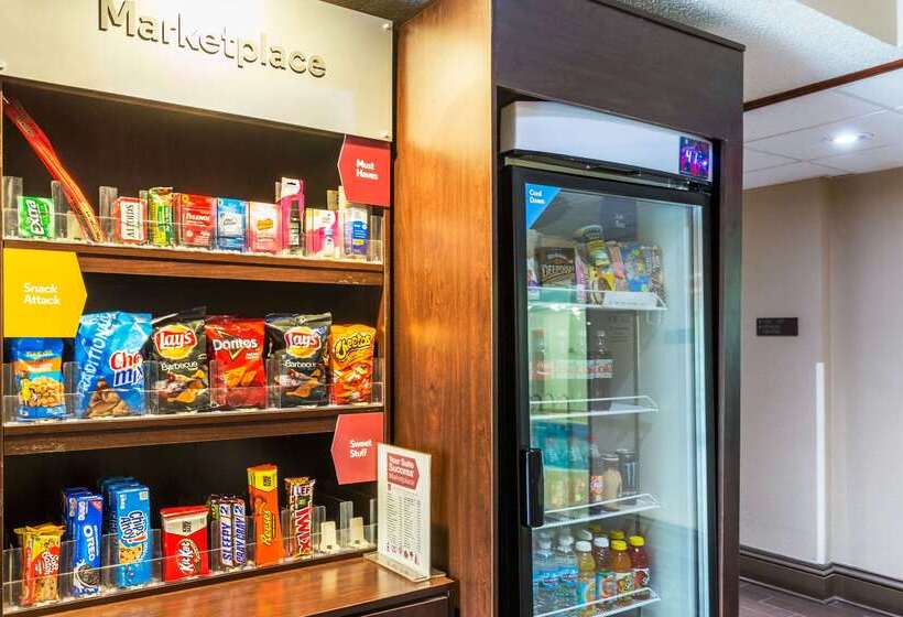 فندق Comfort Suites Near I 80 And I 94