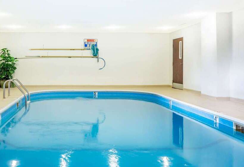 فندق Comfort Suites Near I 80 And I 94