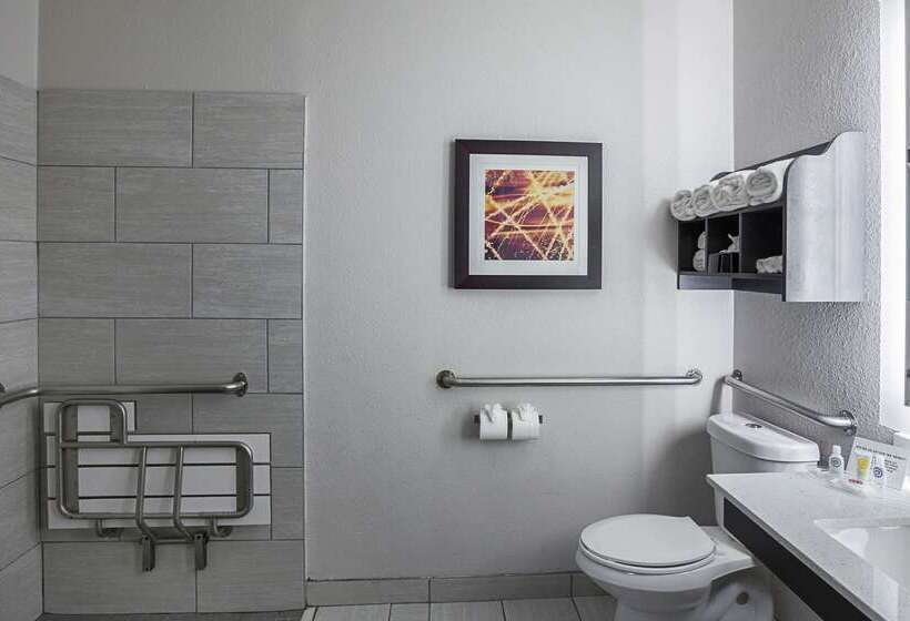 Отель Comfort Suites Lewisville