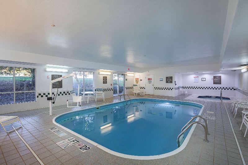 Отель Comfort Suites Lewisville