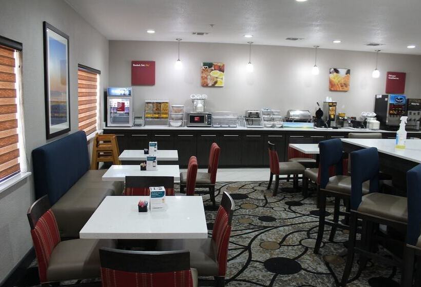 Отель Comfort Suites Lewisville